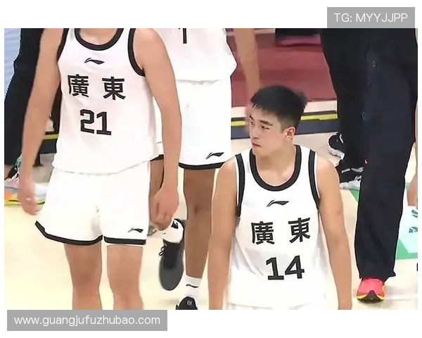 广东3名CBA球员，在U22决赛合砍0分，球迷：太菜了快退出CBA吧